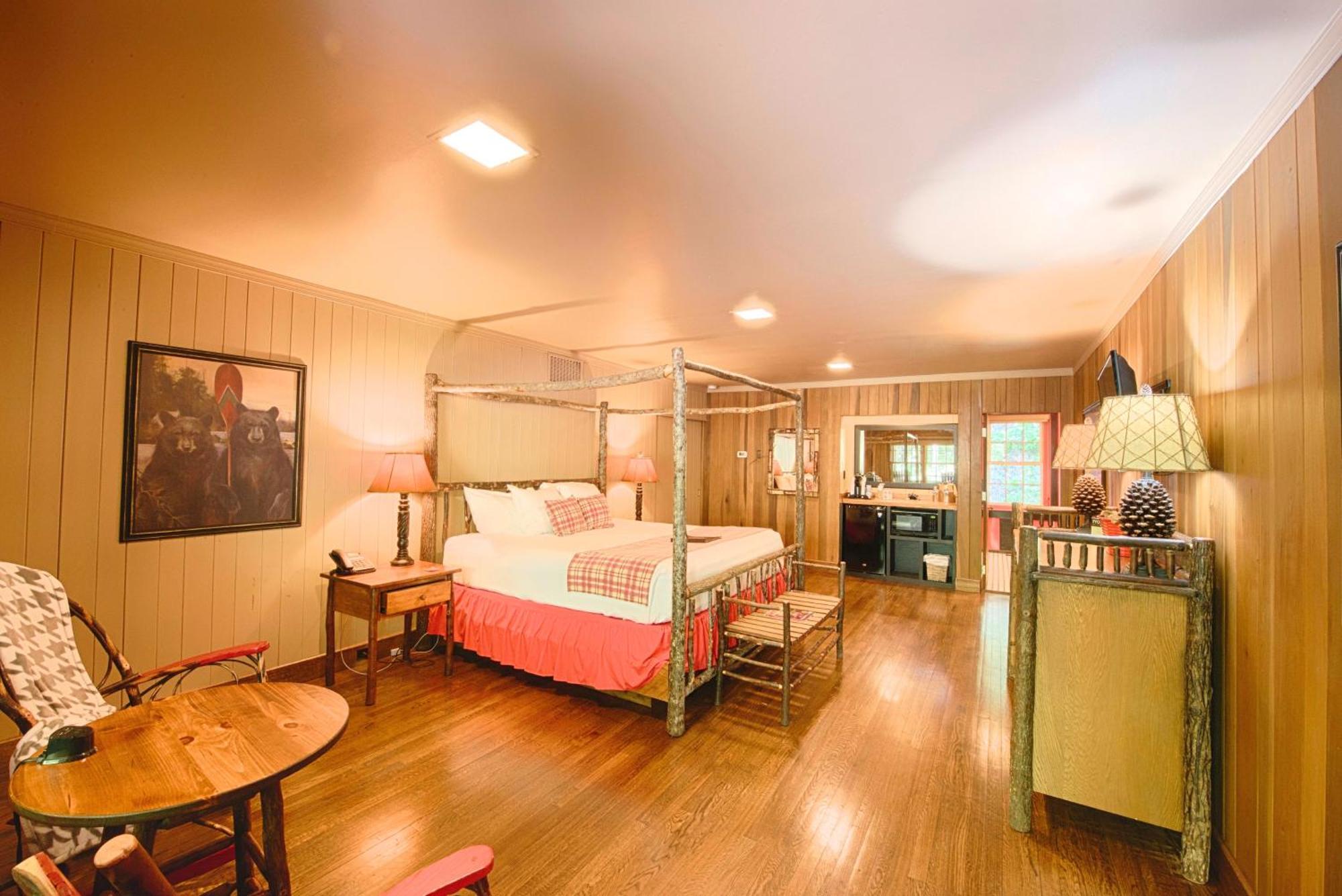 Historic Tapoco Lodge Resort Bagian luar foto
