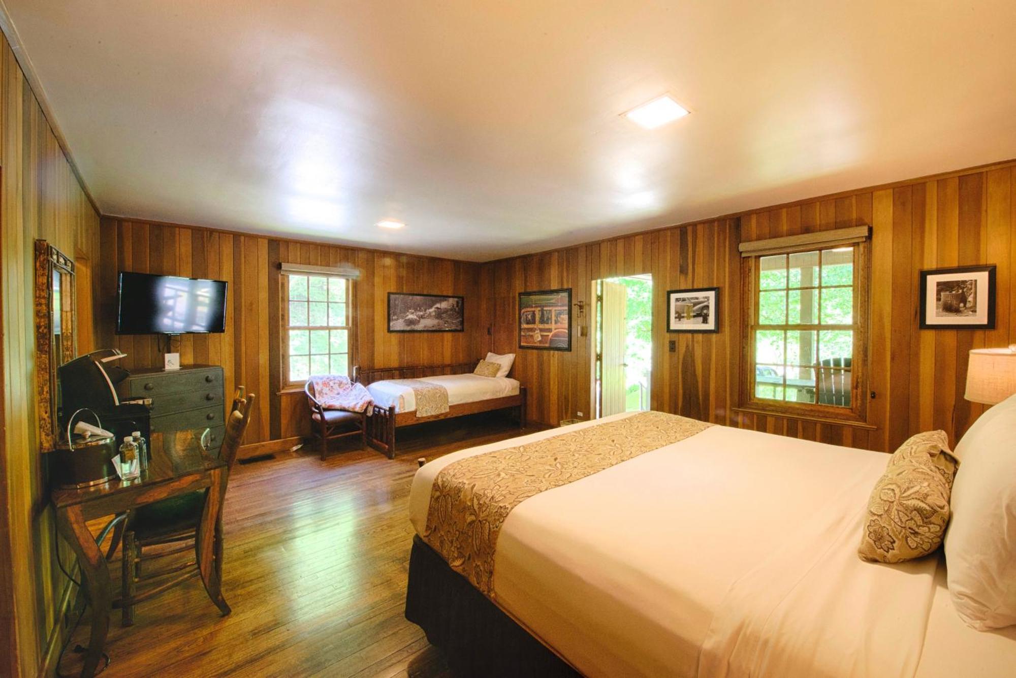 Historic Tapoco Lodge Resort Bagian luar foto