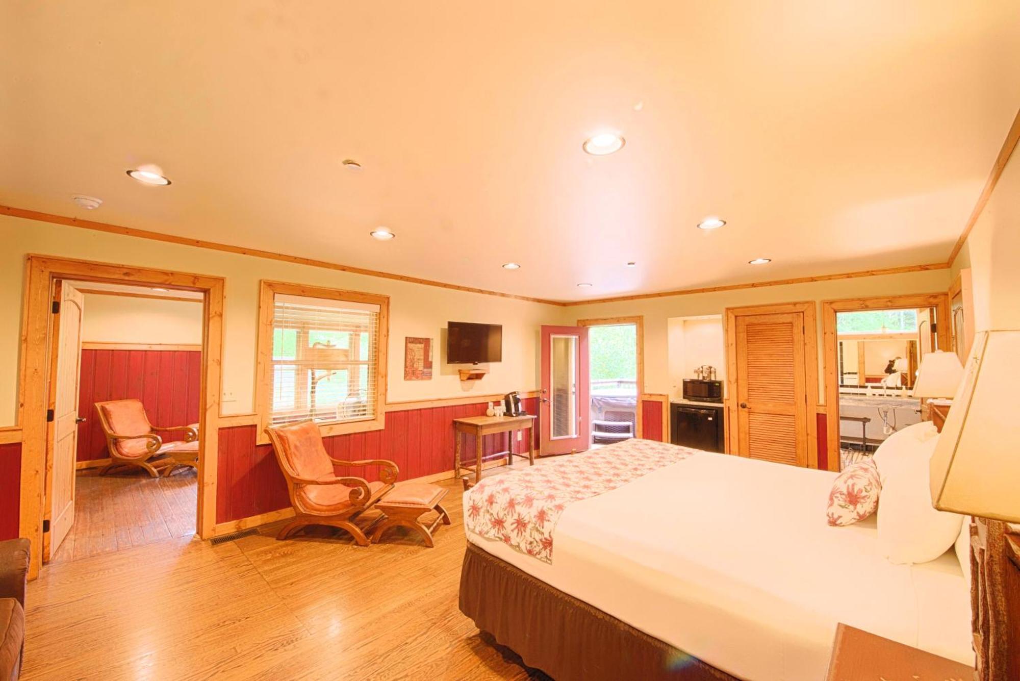 Historic Tapoco Lodge Resort Bagian luar foto